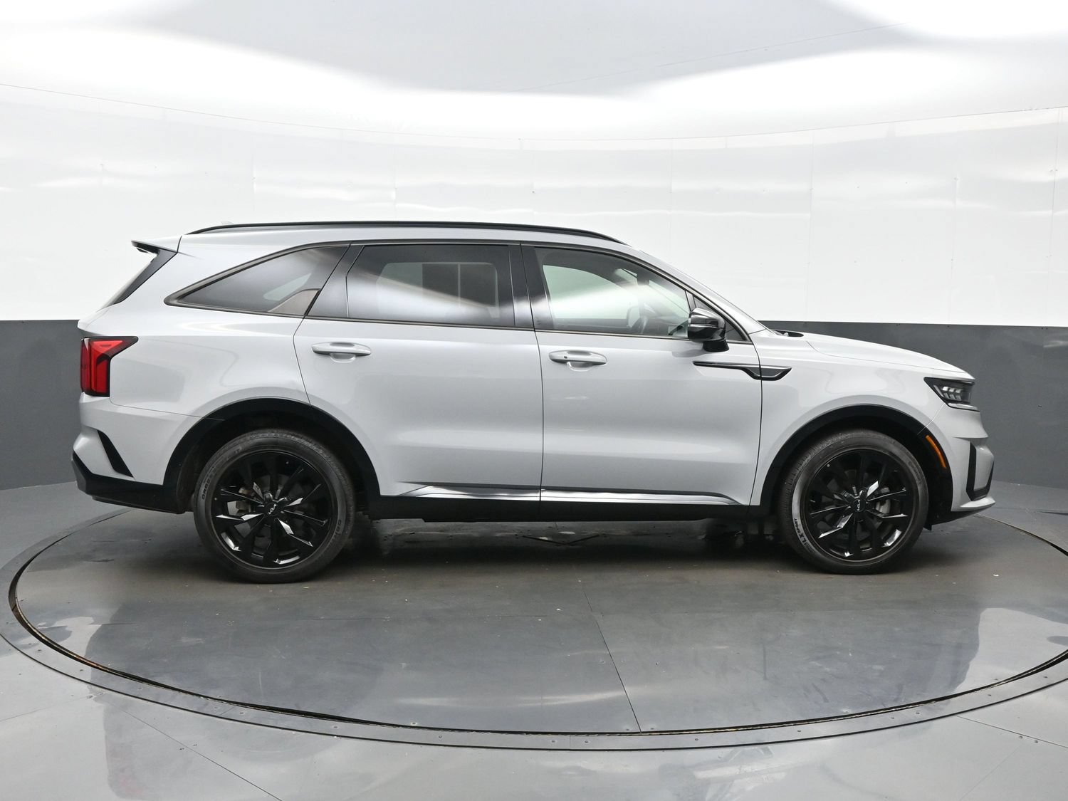 Used 2023 Kia Sorento SX FWD image 7