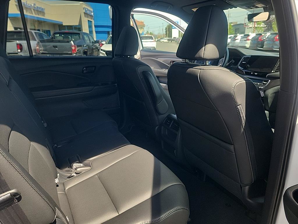 Used 2023 Honda Passport EX-L image 25