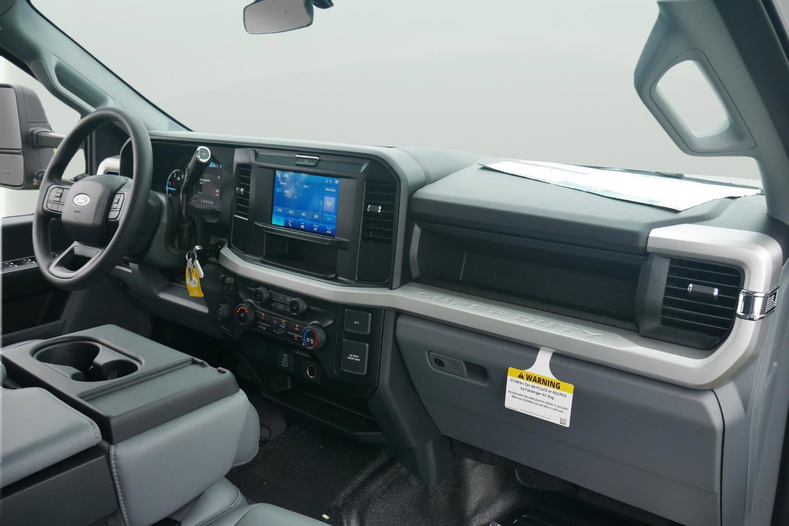 New 2025 Ford F250 XL w/ XL Chrome Package image 21