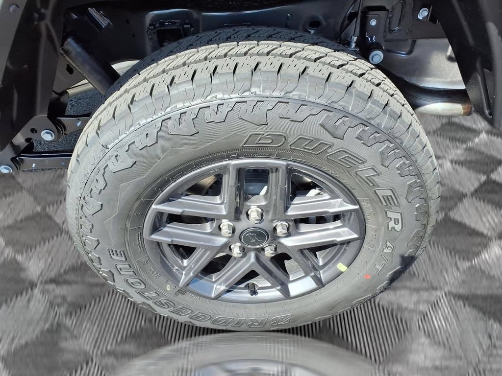 New 2026 Jeep Gladiator Sport AWD/4WD image 18