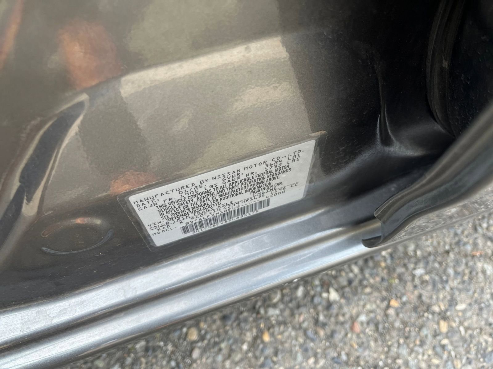 Used 2025 Nissan Versa SV image 29