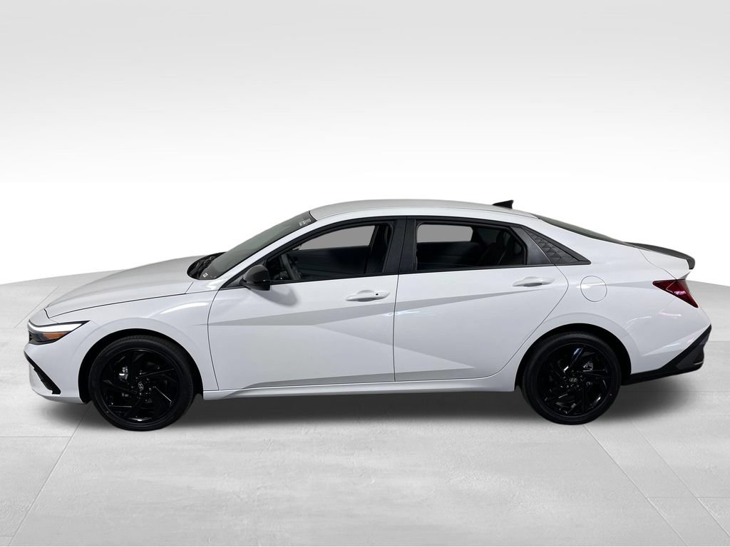 New 2026 Hyundai Elantra SEL FWD video 2