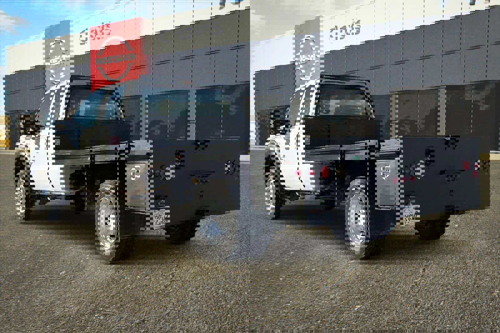 Used 2013 Ford F550 4x4 SuperCab Super Duty w/ Payload Upgrade Pkg image 7