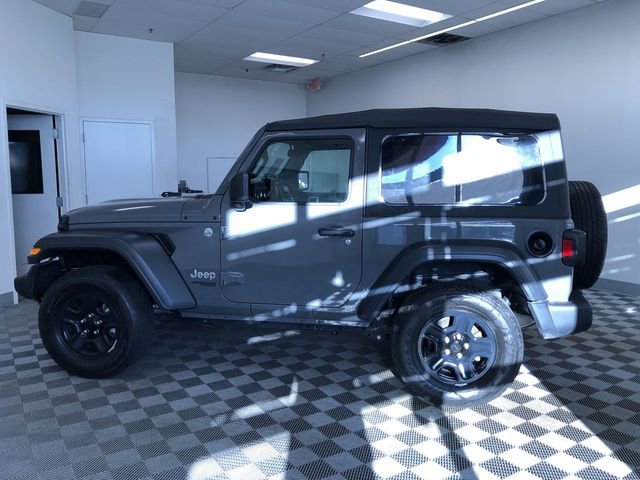 Used 2019 Jeep Wrangler Sport image 12