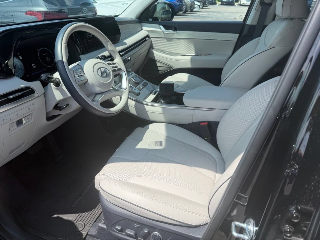 Used 2025 Hyundai Palisade Calligraphy AWD/4WD image 5