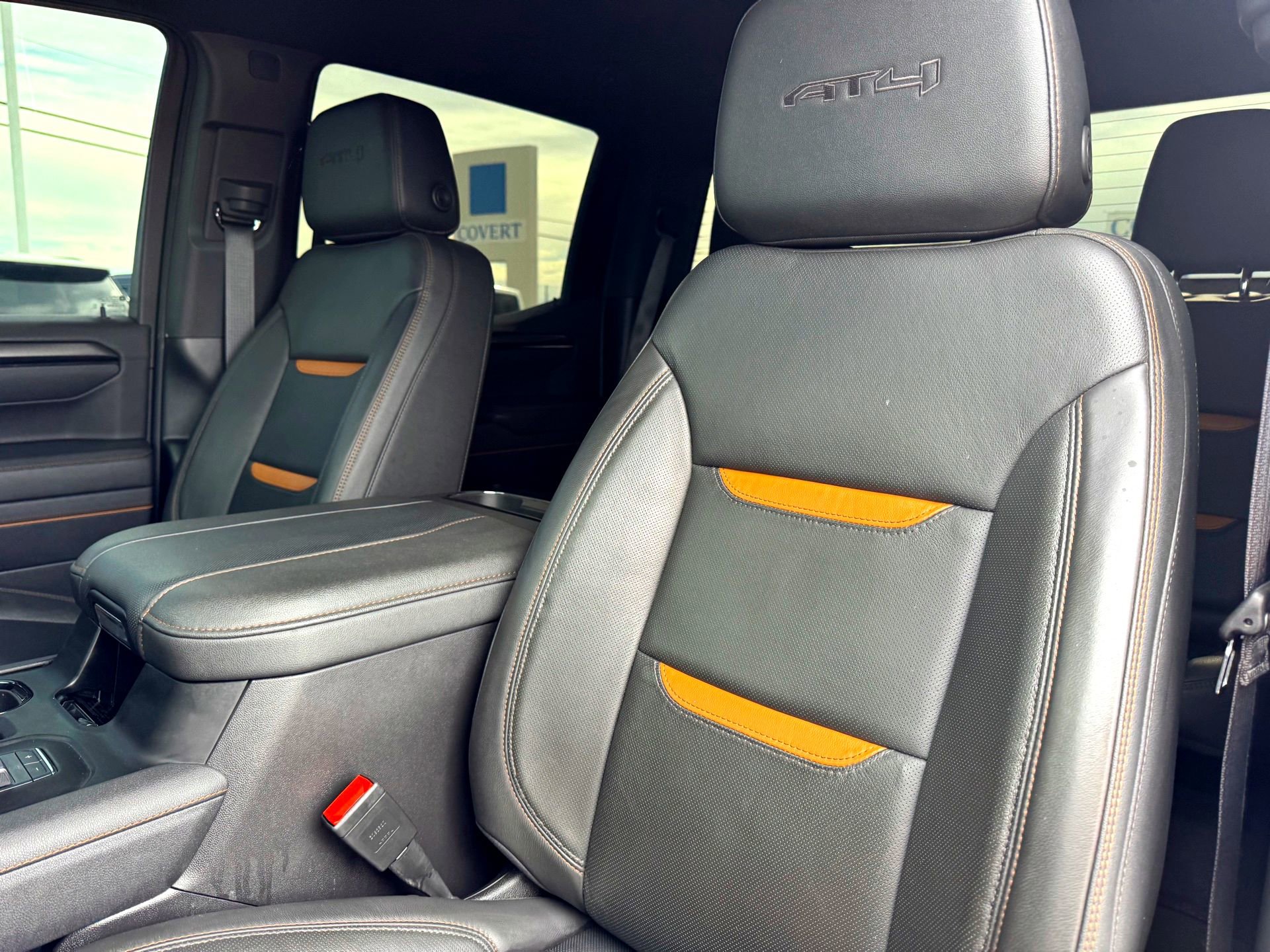 Used 2025 GMC Sierra 1500 AT4 image 13