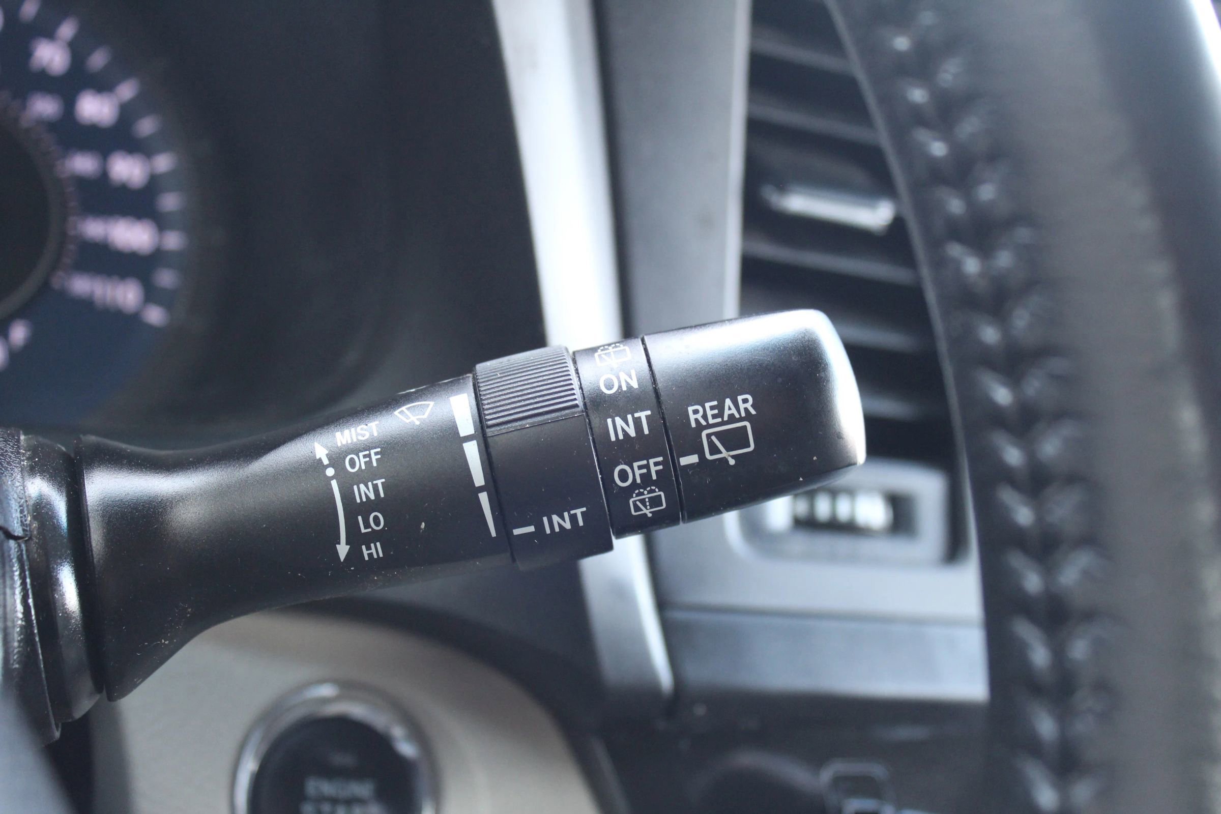 Used 2015 Toyota Sienna XLE Premium image 29