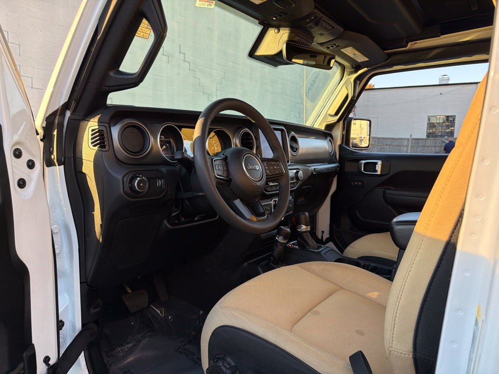 Used 2023 Jeep Wrangler Unlimited Sport w/ Sun And Sound Package AWD/4WD image 27