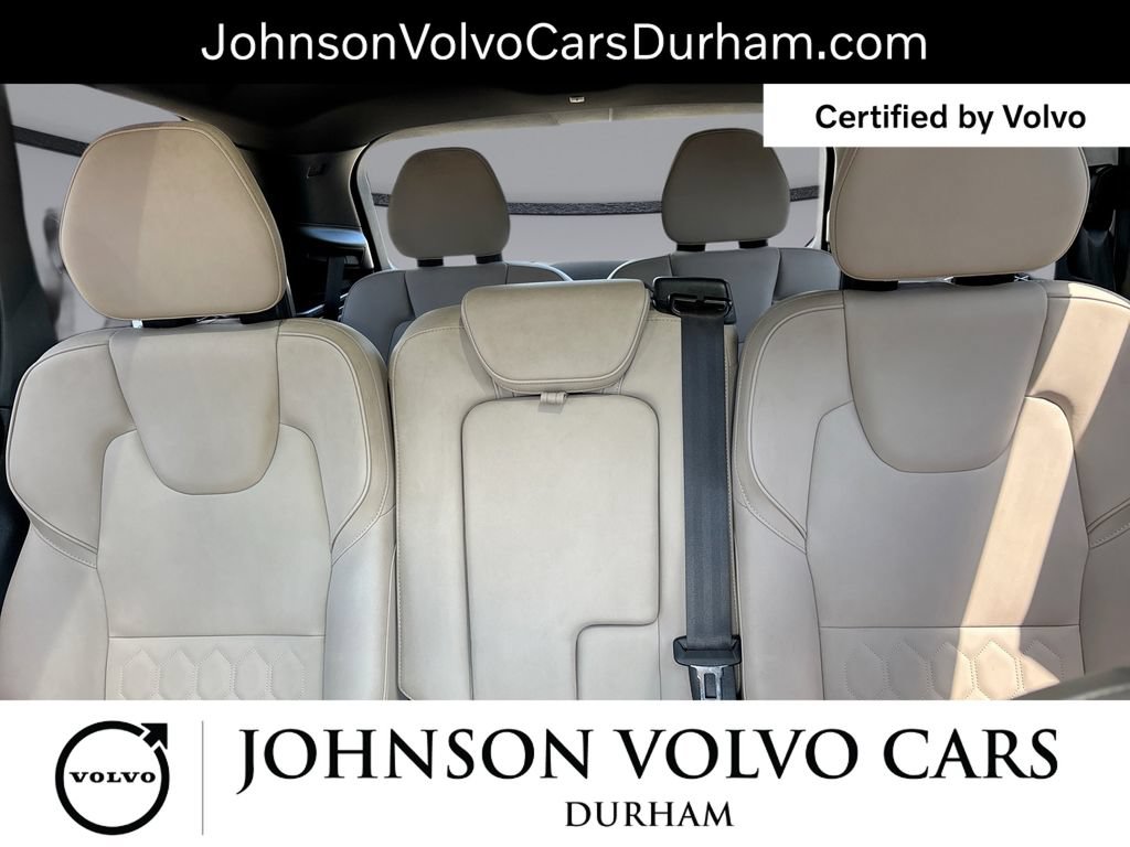 Certified 2025 Volvo XC90 B5 Plus AWD/4WD image 27