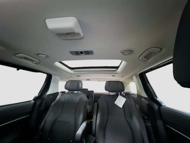 New 2026 Kia Carnival SX Prestige FWD image 36