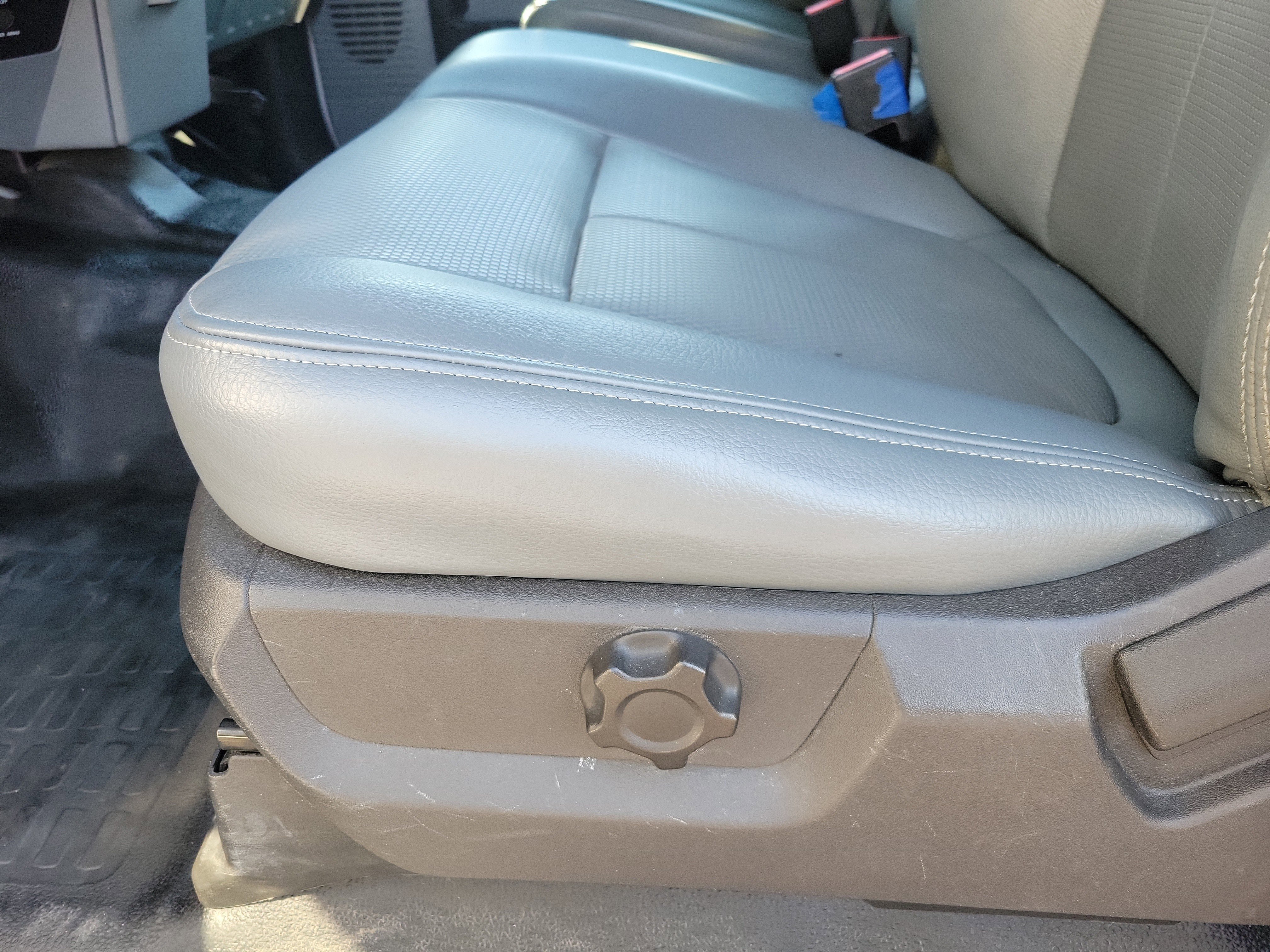 Used 2013 Ford F250 XL w/ PWR Equipment Group image 5