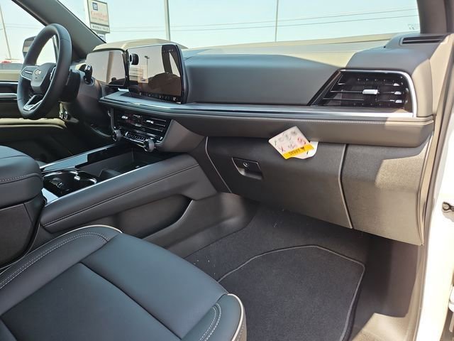 New 2025 Chevrolet Suburban Premier image 28