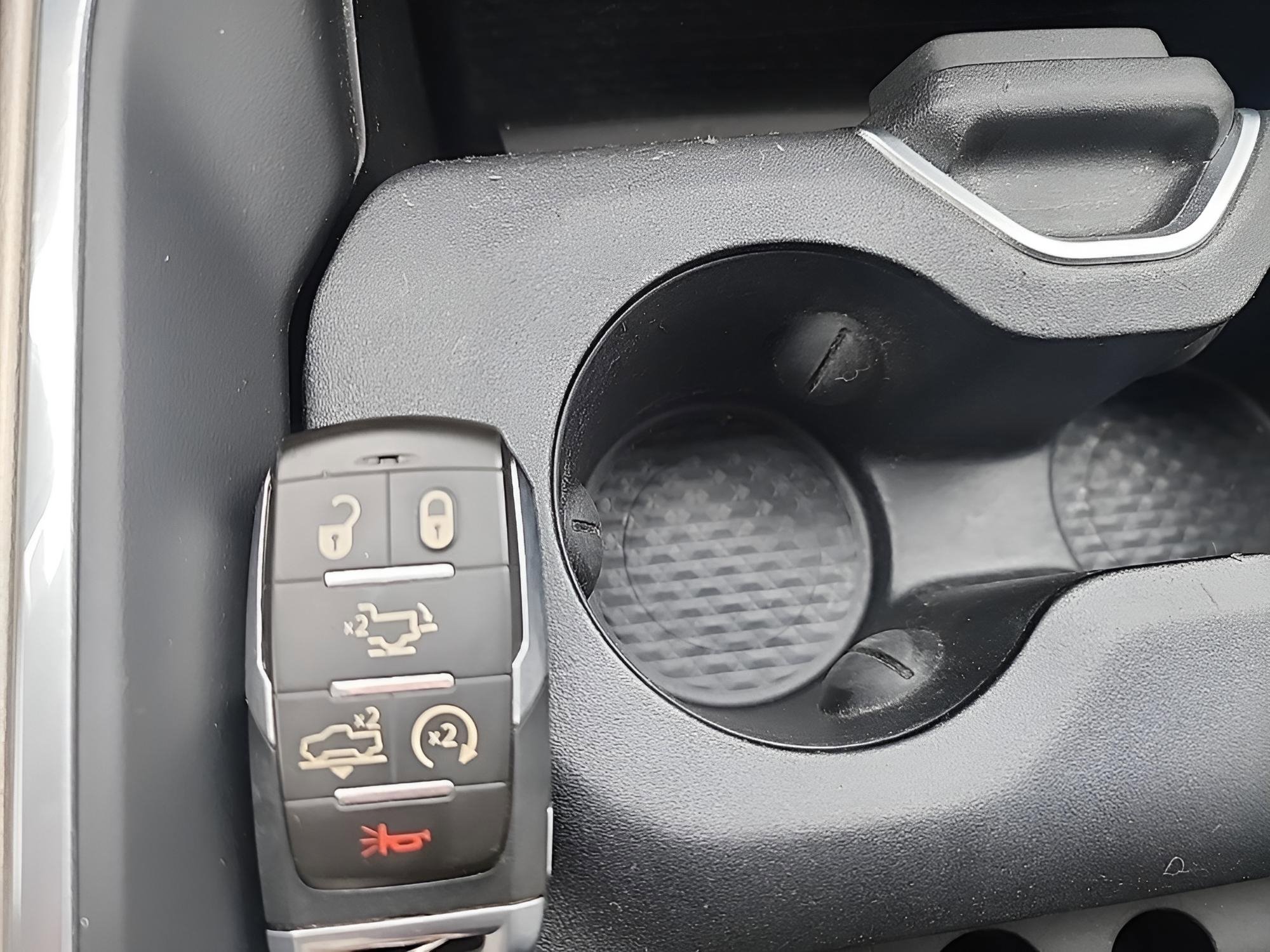 Used 2019 RAM 1500 Laramie image 25