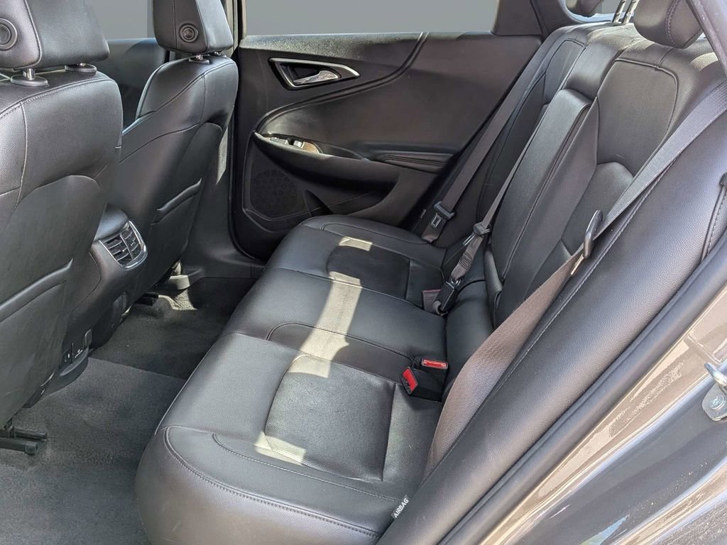 Used 2020 Chevrolet Malibu Premier image 12