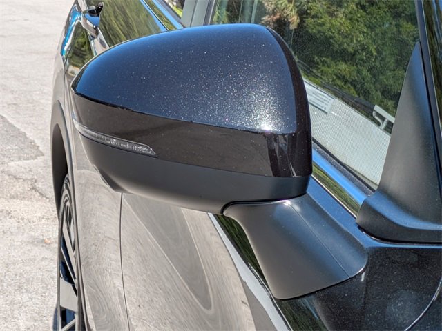 New 2025 Mitsubishi Outlander SE image 12