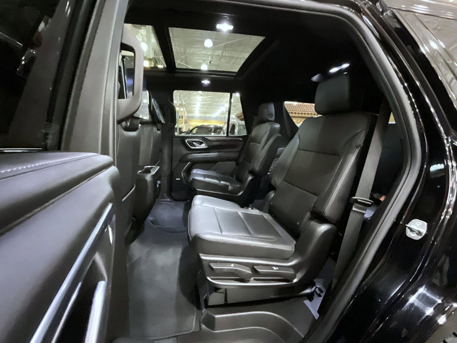 Certified 2023 Chevrolet Tahoe Z71 w/ Z71 Off-Road Package AWD/4WD image 6