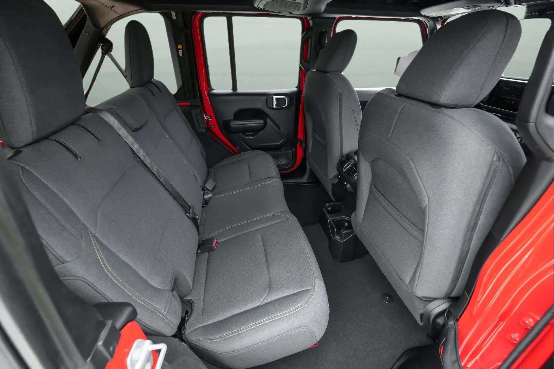 Used 2024 Jeep Wrangler Willys image 31