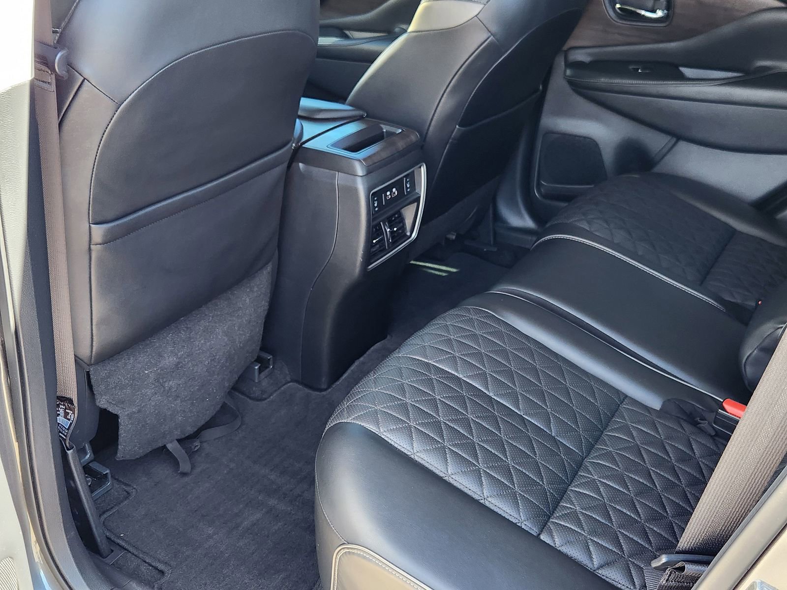 Used 2020 Nissan Murano Platinum w/ Cargo Package image 11