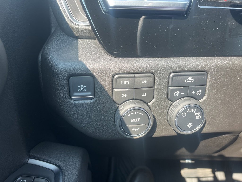 New 2026 Chevrolet Silverado 1500 LT w/ Z71 Off-Road Package image 18