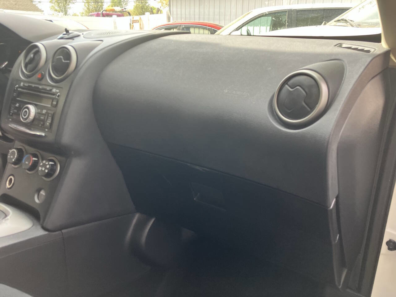 Used 2012 Nissan Rogue S FWD image 33