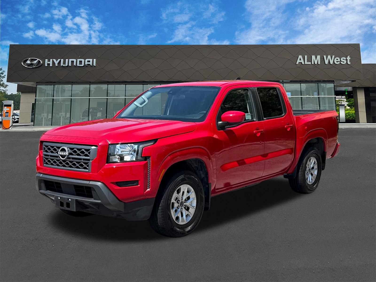 Used 2024 Nissan Frontier SV RWD image 1