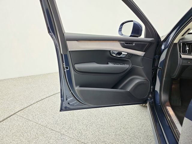 New 2026 Volvo XC90 T8 Ultra w/ Lounge Package image 27