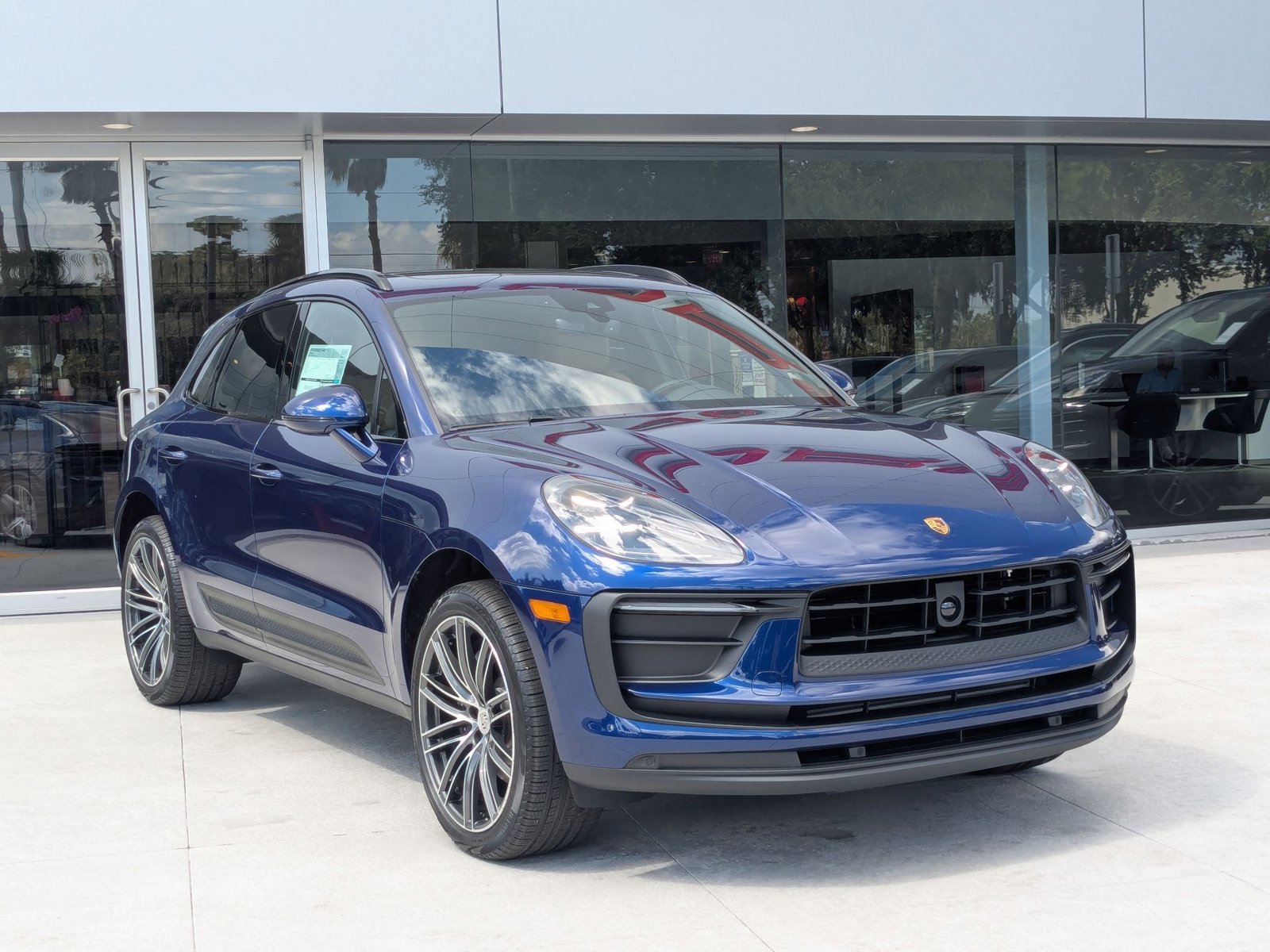 New 2026 Porsche Macan image 7