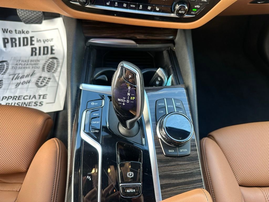 Used 2022 BMW 530i w/ Executive Package image 19