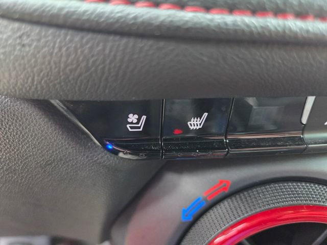 Used 2023 Chevrolet Blazer RS w/ Enhanced Convenience Package FWD image 16