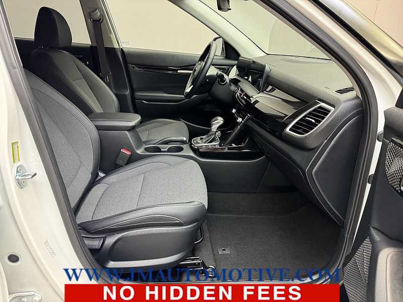 Used 2024 Kia Seltos X-Line AWD/4WD image 19