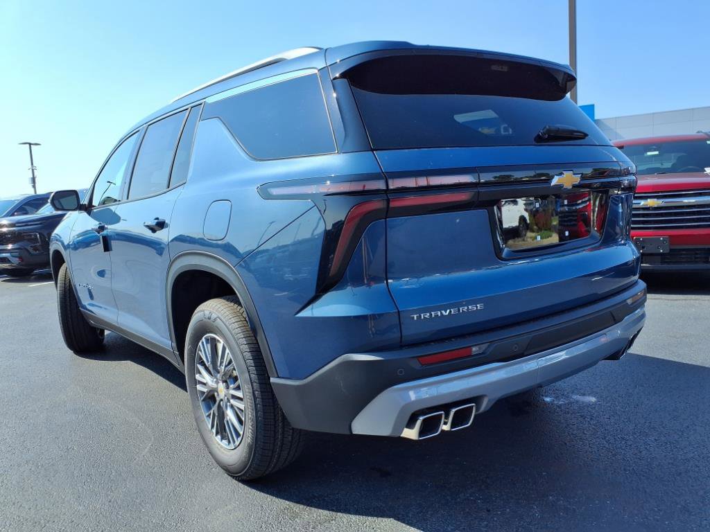 New 2026 Chevrolet Traverse LT w/ Driver Confidence Package image 24