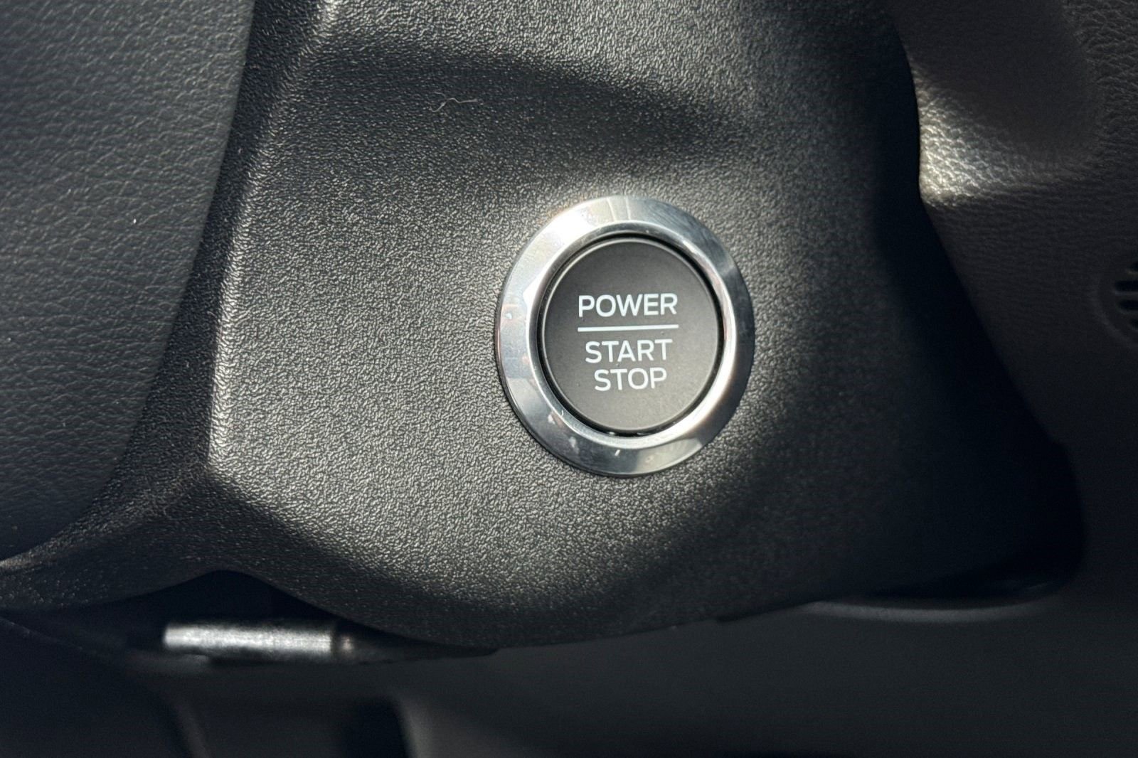 Used 2024 Ford E-Transit 148 Medium Roof w/ Load Area Protection Package image 22