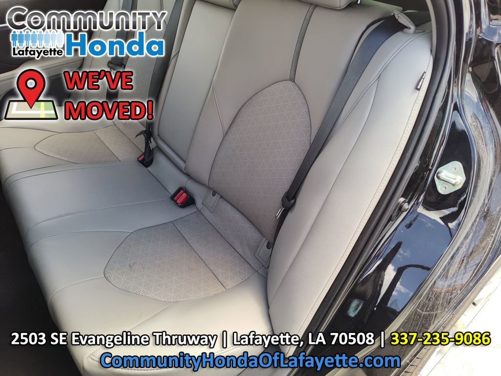 Used 2020 Toyota Camry XSE FWD image 33