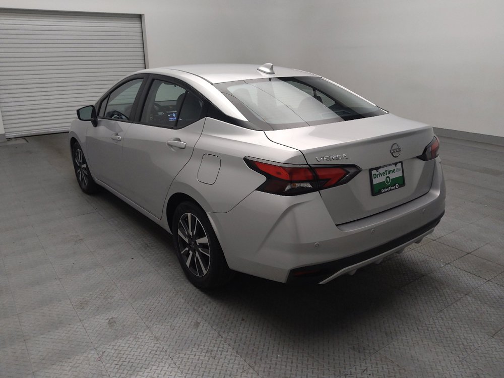 Used 2025 Nissan Versa SV FWD image 5