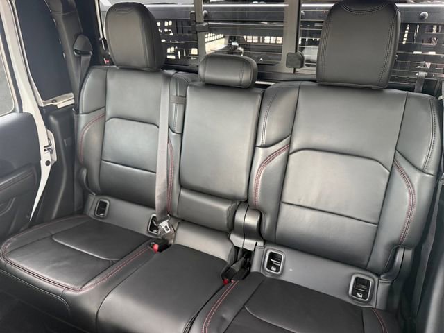 Used 2024 Jeep Gladiator Rubicon AWD/4WD image 23