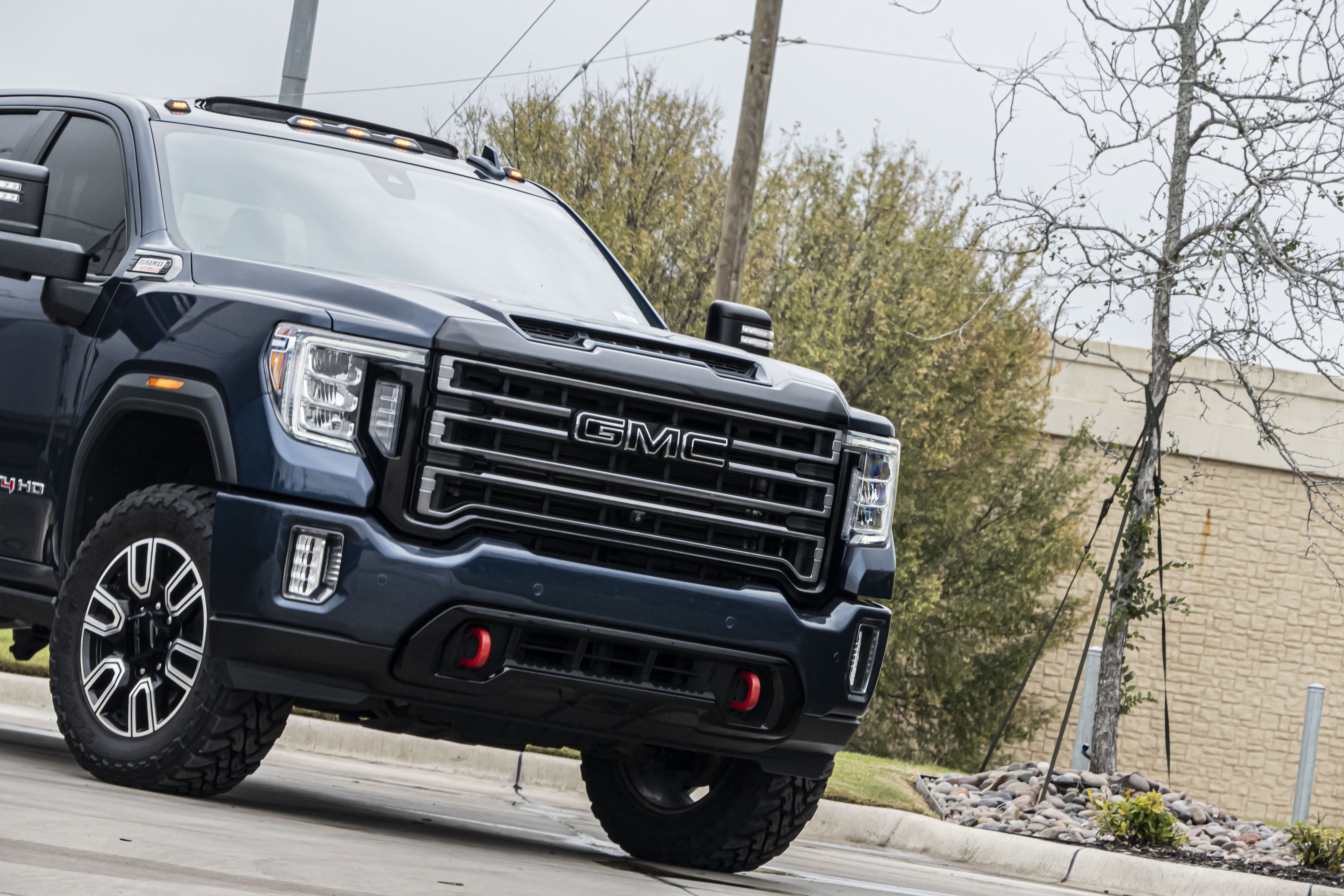 Used 2020 GMC Sierra 3500 AT4 w/ Technology Package image 5