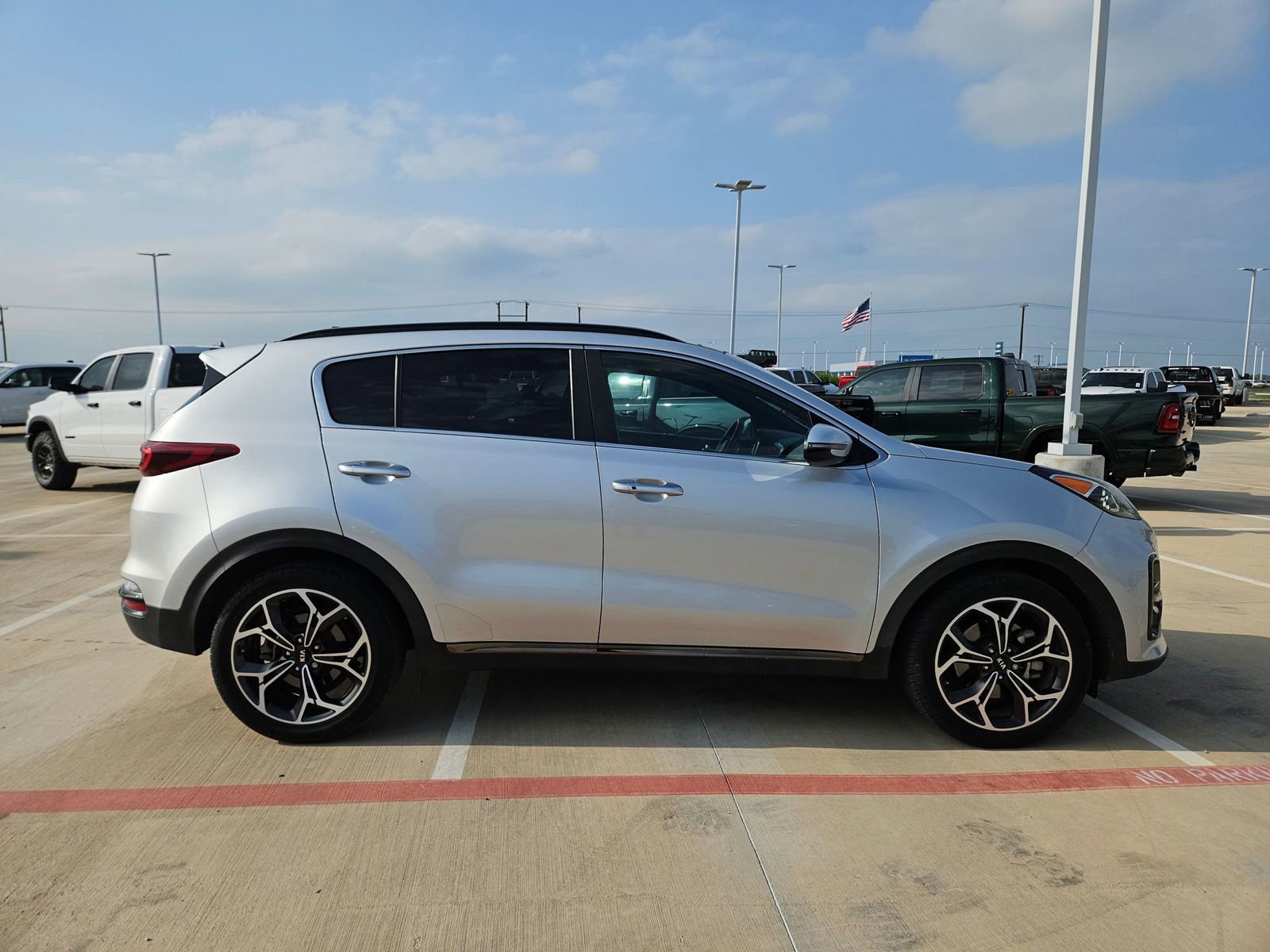 Used 2020 Kia Sportage SX FWD image 2