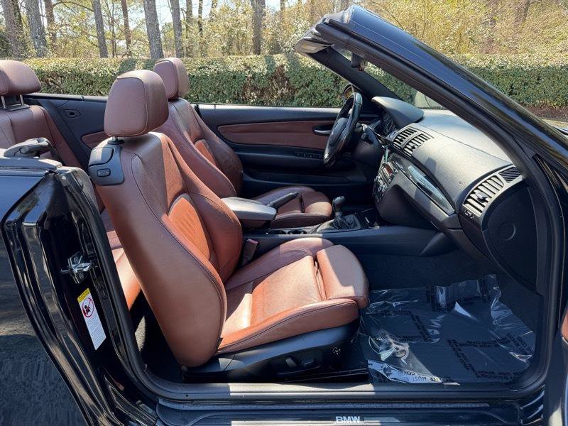 Used 2008 BMW 135i Convertible RWD image 26