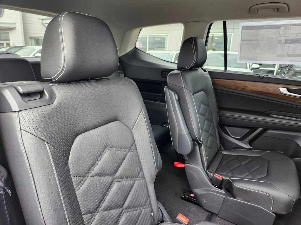 New 2026 Volkswagen Atlas SE image 17
