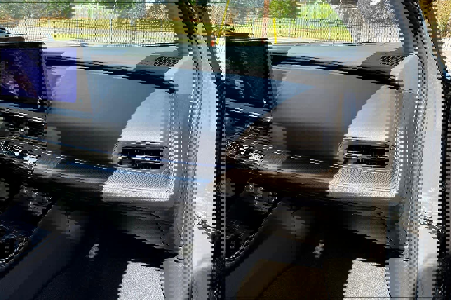 Used 2024 Toyota Prius XLE image 19