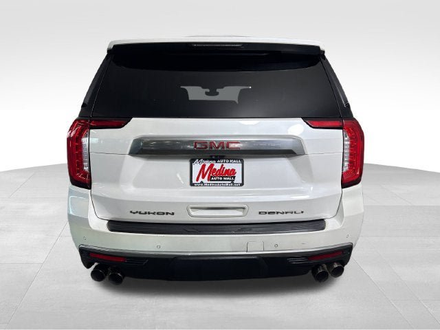 Used 2021 GMC Yukon Denali w/ Denali Premium Package AWD/4WD image 4