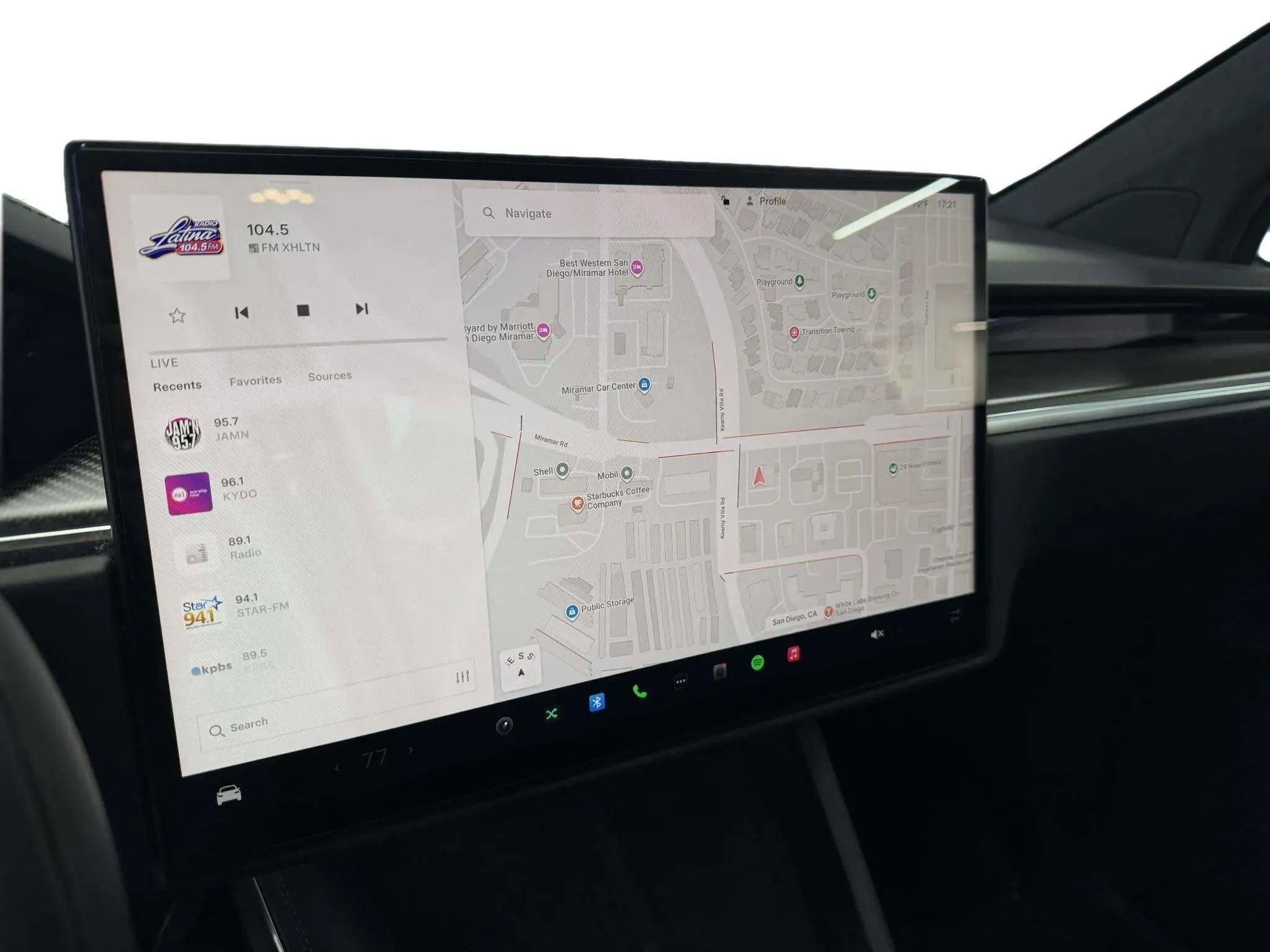 Used 2022 Tesla Model X Plaid image 26