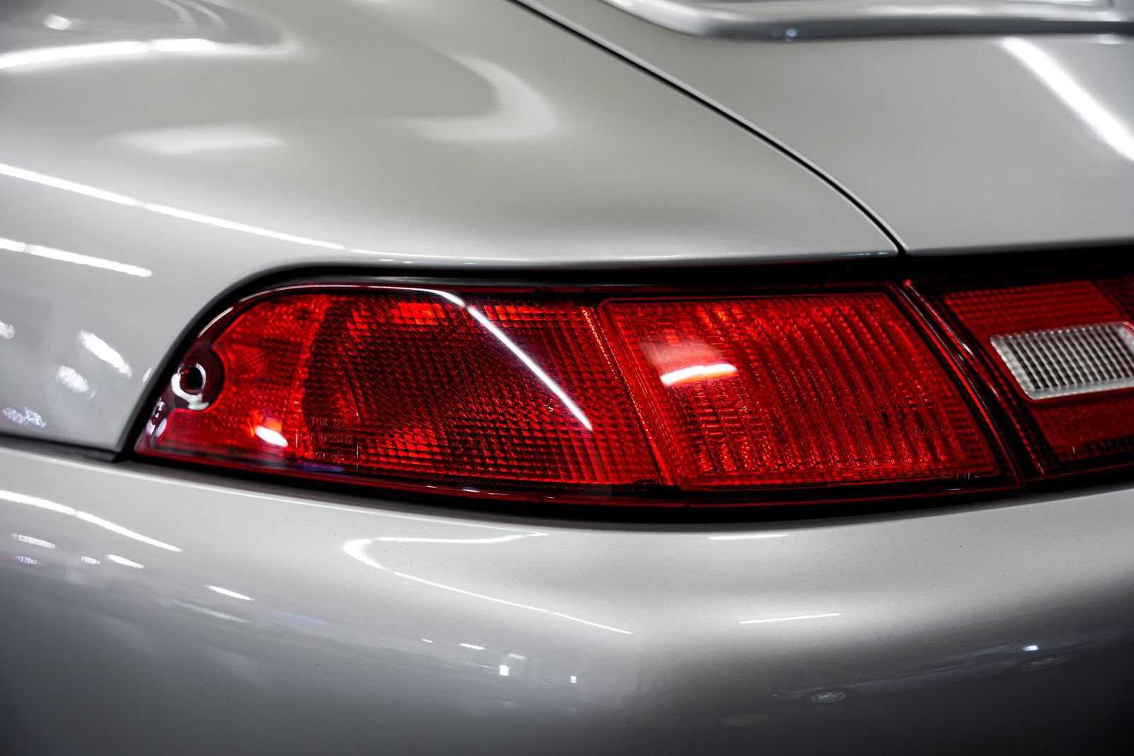 Used 1998 Porsche 911 Carrera S RWD image 33