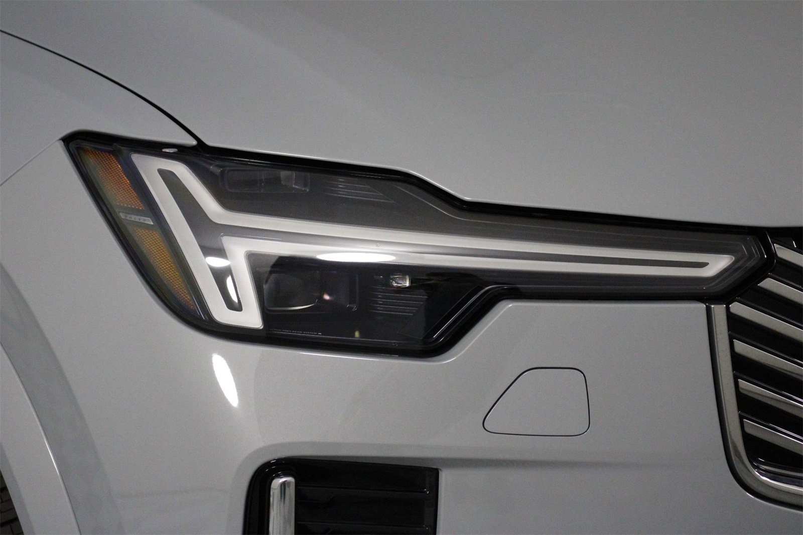 New 2026 Volvo XC90 B5 Plus image 14