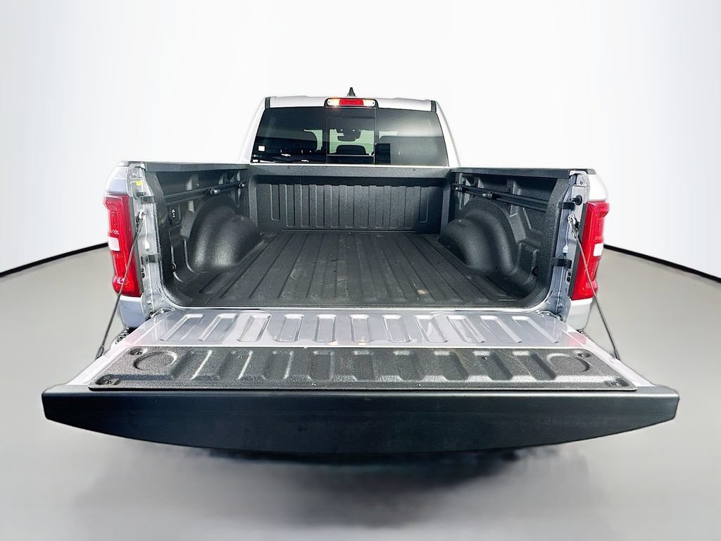 Used 2025 RAM 1500 Big Horn AWD/4WD image 29