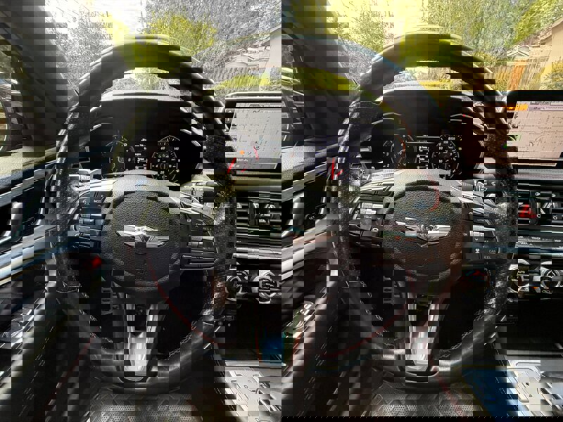 Used 2019 Genesis G70 2.0T Advanced w/ Sport Package image 18