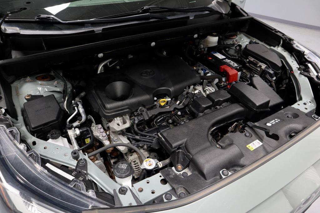 Used 2022 Toyota RAV4 XLE Premium AWD/4WD image 15