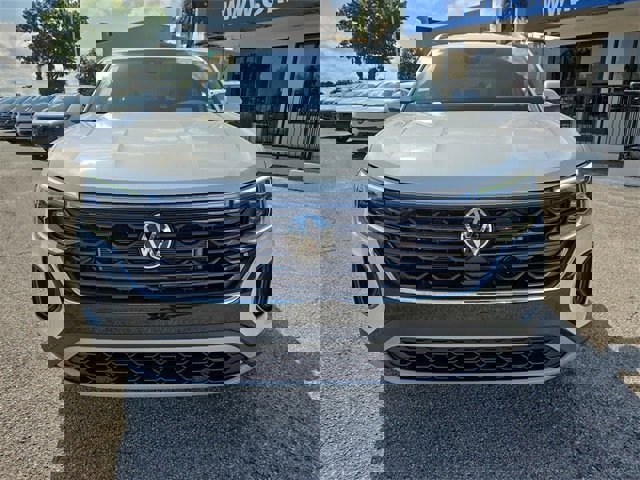 New 2026 Volkswagen Atlas Cross Sport SE image 2