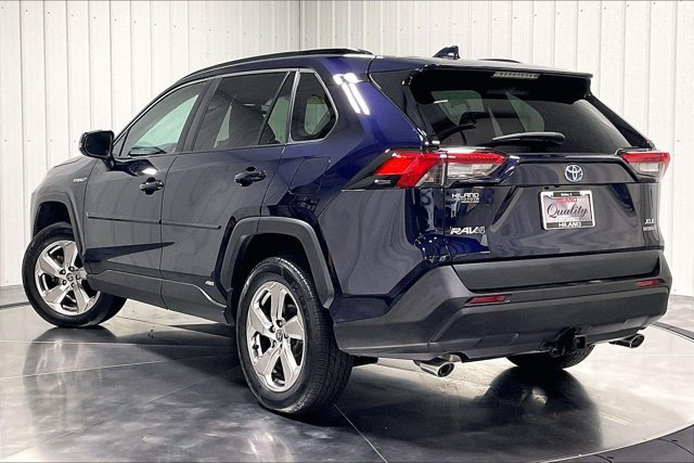 Used 2021 Toyota RAV4 XLE Premium AWD/4WD image 12