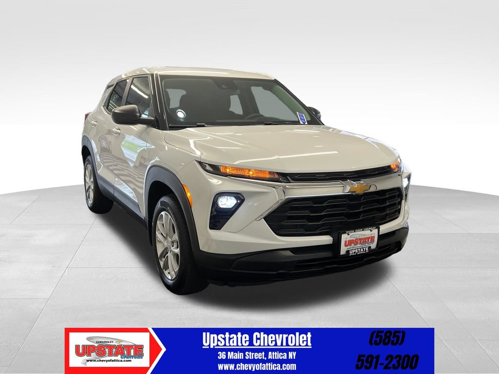 Used 2026 Chevrolet TrailBlazer LS w/ LS Convenience Package AWD/4WD image 1